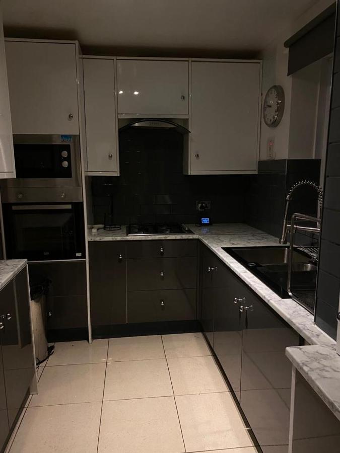 Appartement A Modern Flat In Southeast Londres Extérieur photo