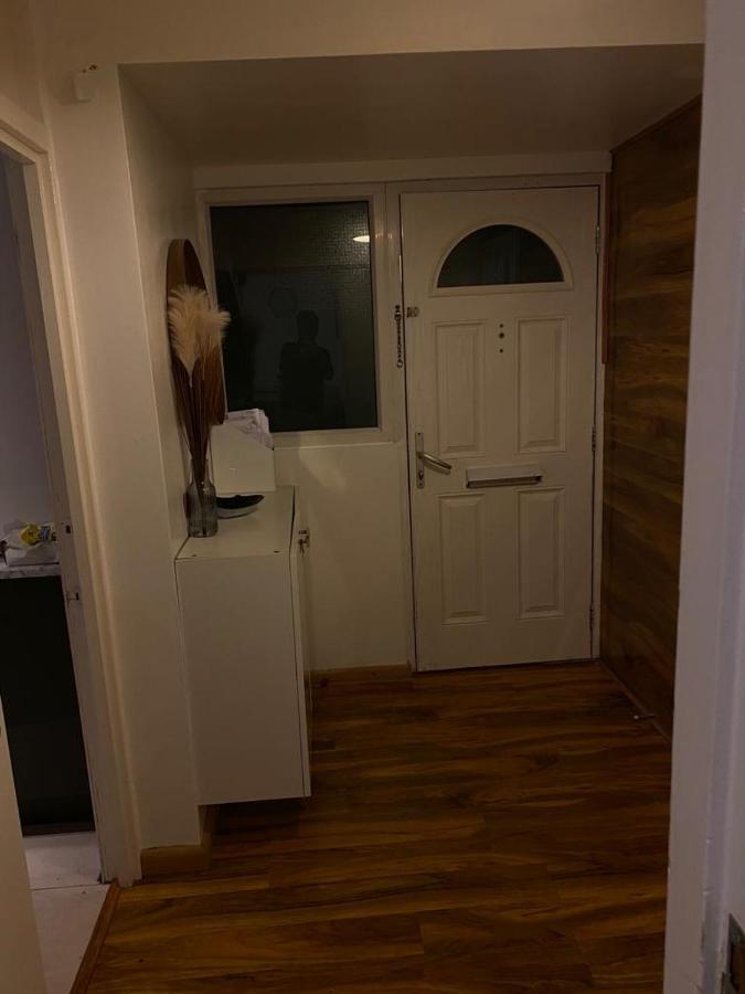 Appartement A Modern Flat In Southeast Londres Extérieur photo